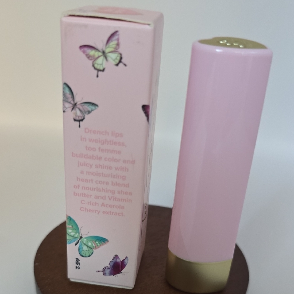 Too Faced Too Femme - Heart Core Lipstick - Crazy For You - Picture 8 of 9